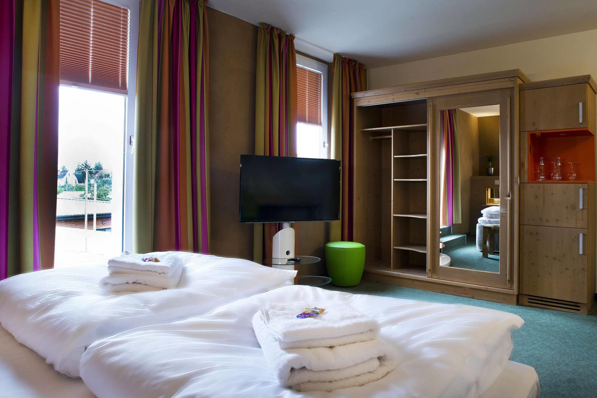 Sonn'Idyll Hotel&Saunalandschaft Rathenow Exterior foto