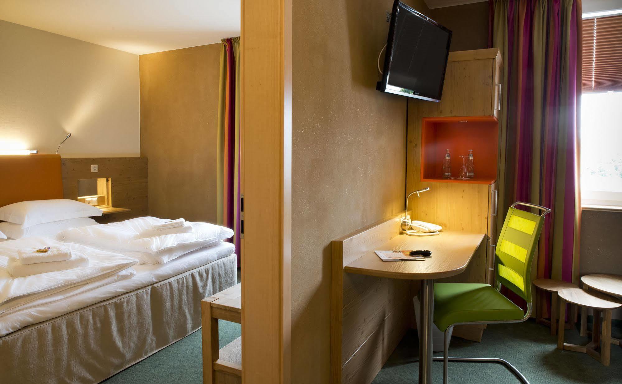 Sonn'Idyll Hotel&Saunalandschaft Rathenow Exterior foto