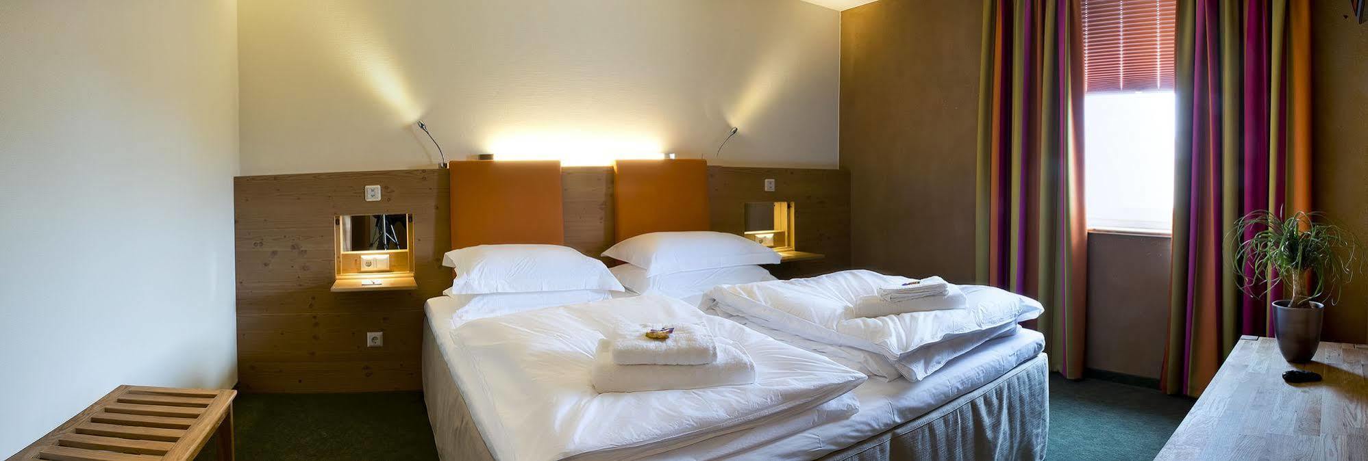 Sonn'Idyll Hotel&Saunalandschaft Rathenow Exterior foto