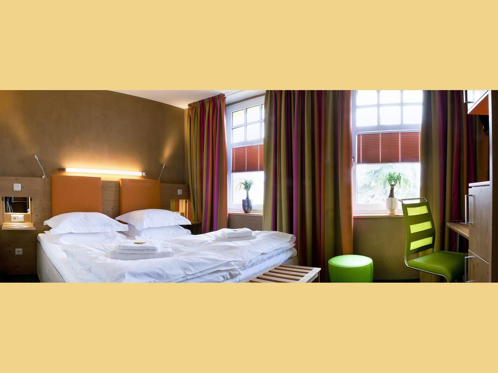 Sonn'Idyll Hotel&Saunalandschaft Rathenow Exterior foto